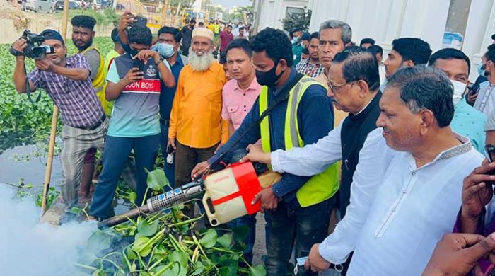 মশা নিয়ন্ত্রণে গবেষণার জন্য গবেষণাগার চালুর ঘোষণা মেয়র রেজাউলের